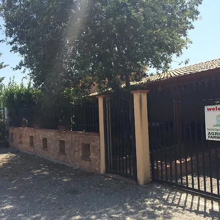 مزرعة للإقامة Societa Agricola Mg Florplant *